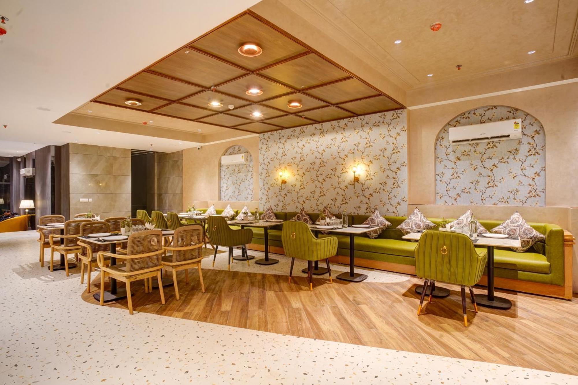 Iva Premium Delhi Airport With Airport Drop Ξενοδοχείο Νέο Δελχί Εξωτερικό φωτογραφία